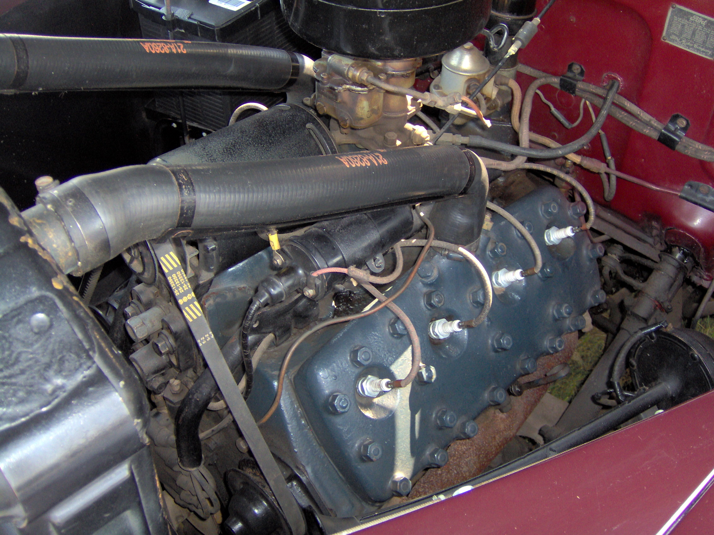 1942_Ford_Super_Deluxe_engine.jpg