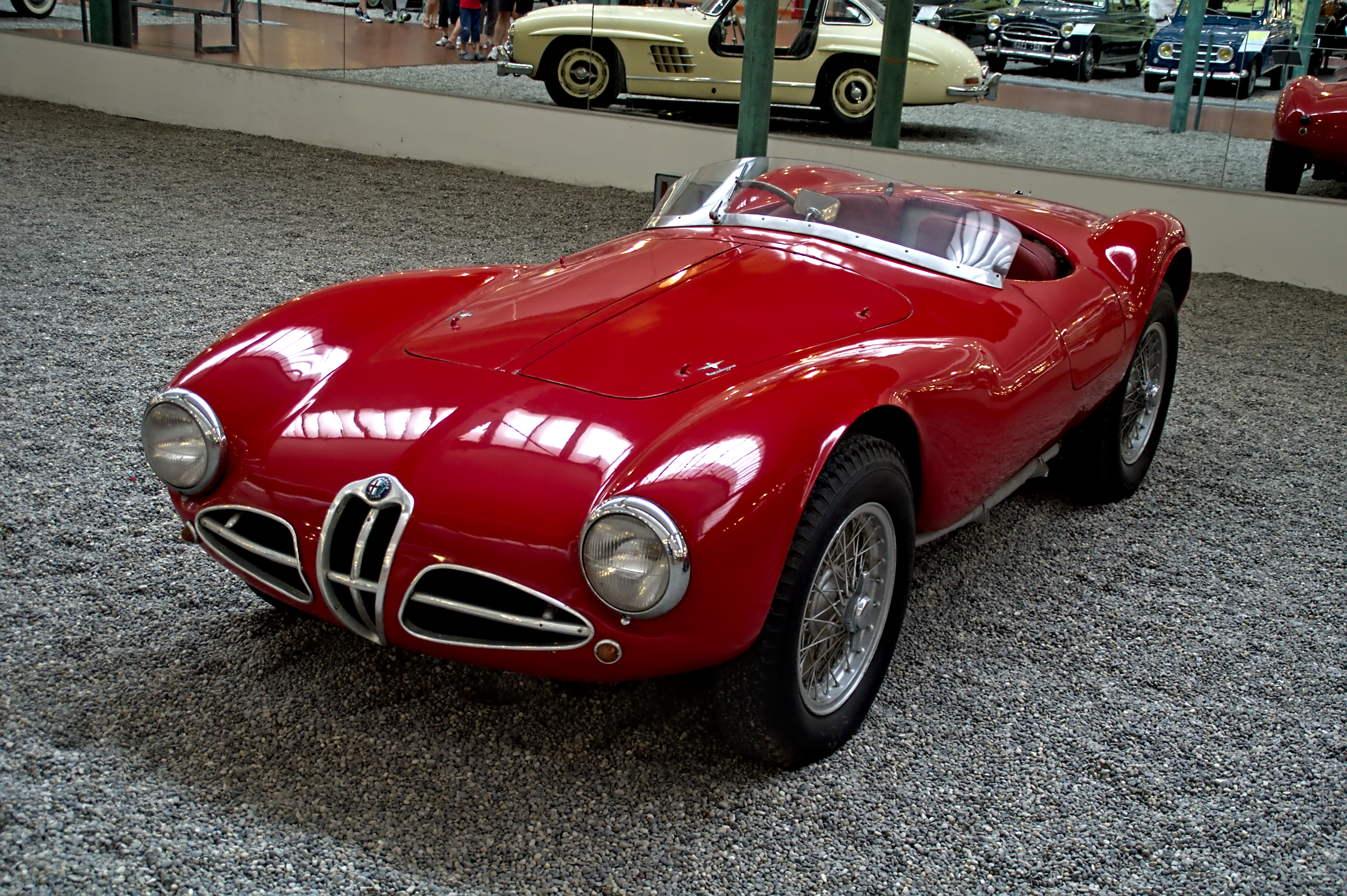 Alfa_Romeo_C52_Disco_Volante_(9328380271).jpg